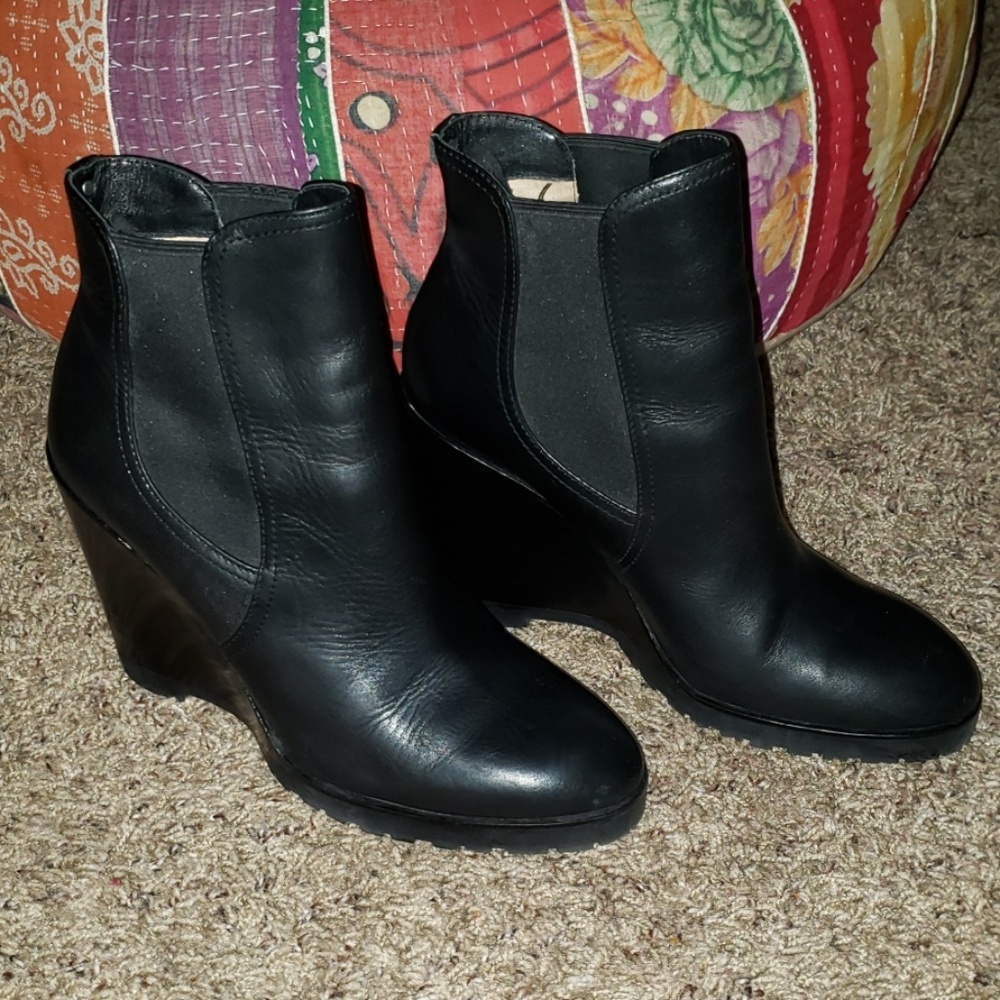 Michael Kors Heeled Chelsea Booties